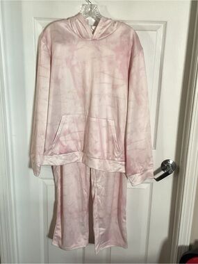 Ladies pink silky hoodie and pants